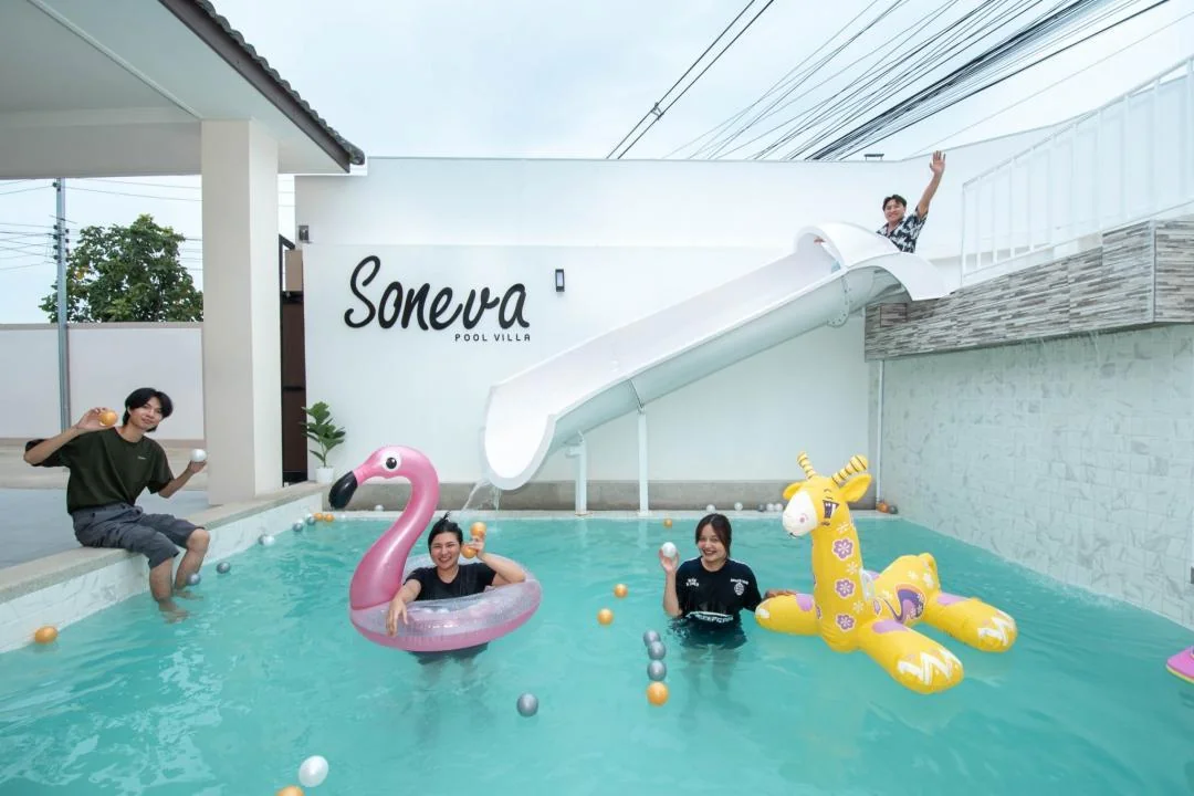 Soneva poolvilla 43